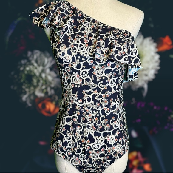 NWT Isabel Marant Etoile ‘Sicilya’ Ruffled Printed One Shoulder Swimsuit Size 40 - Picture 15 of 16